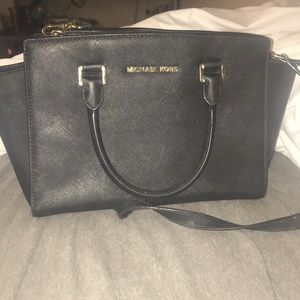 Michael Kors Medium Selma Satchel